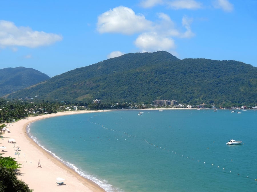 APTO FRENTE MAR